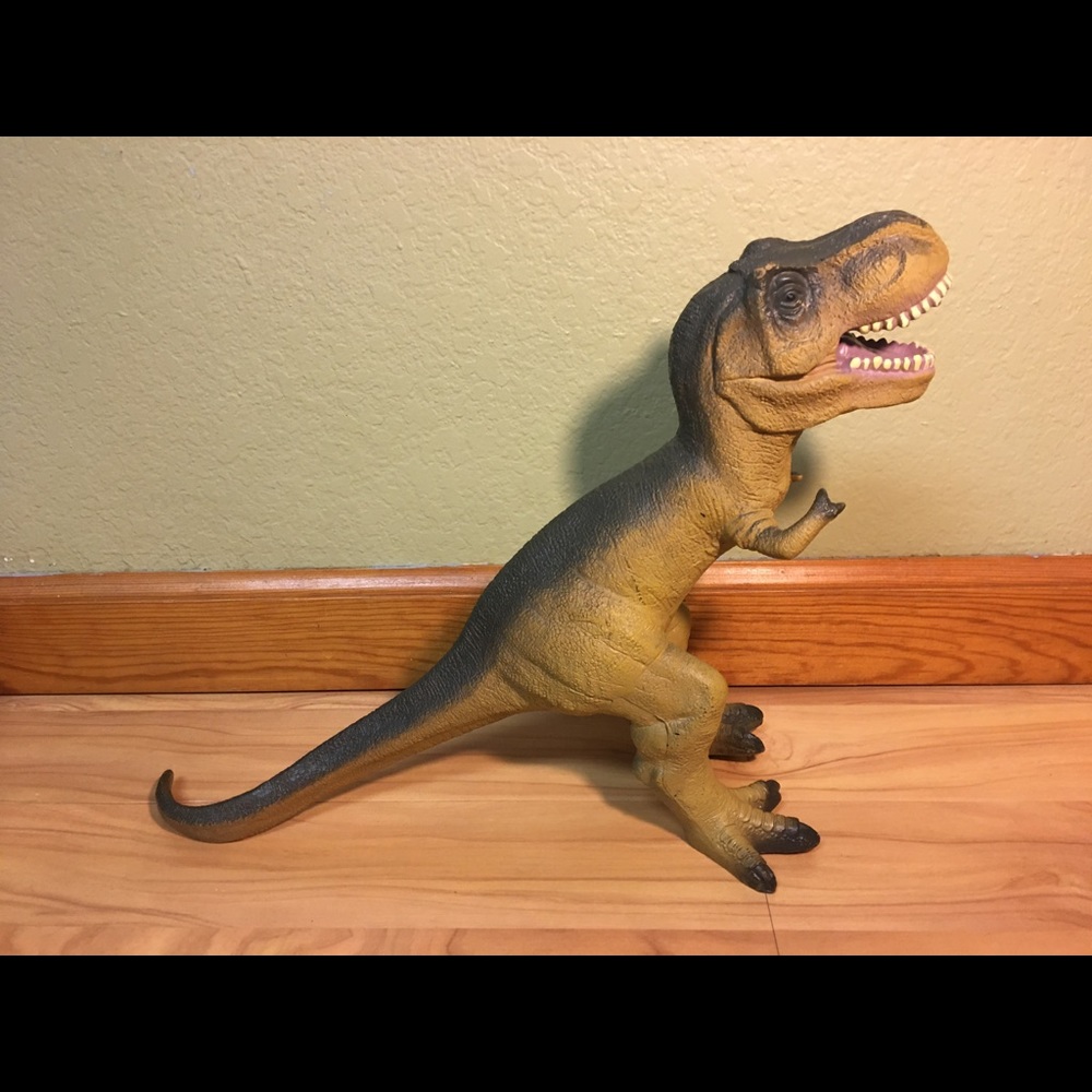 Tyrannosaurus Rex Dinosaur Figure - Picture 10 of 13